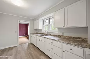 32 Jason St, Pittsfield, MA 01201 - Photo 9