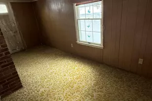 32 Jason St, Pittsfield, MA 01201 - Photo 11