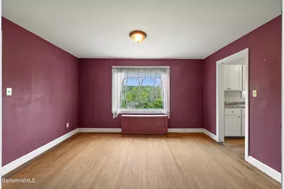 32 Jason St, Pittsfield, MA 01201 - Photo 3