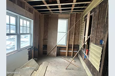 131 State St, North Adams, MA 01247 - Photo 31