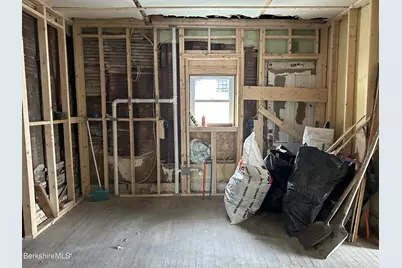 131 State St, North Adams, MA 01247 - Photo 17