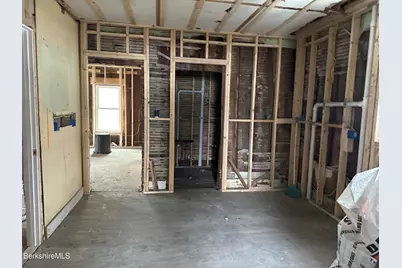 131 State St, North Adams, MA 01247 - Photo 19