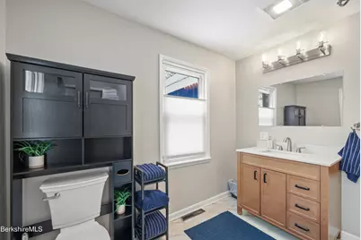 119 Orlando Ave, Pittsfield, MA 01201 - Photo 17