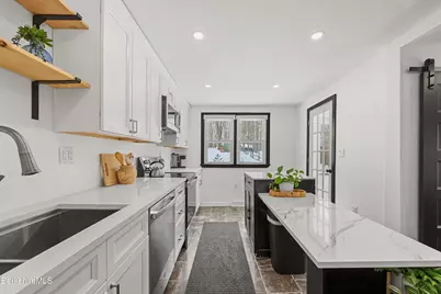 119 Orlando Ave, Pittsfield, MA 01201 - Photo 11