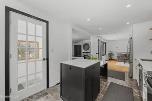 119 Orlando Ave, Pittsfield, MA 01201 - Photo 13