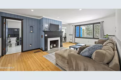 119 Orlando Ave, Pittsfield, MA 01201 - Photo 3