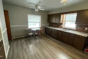 20 Prospect St, Dalton, MA 01226 - Photo 5