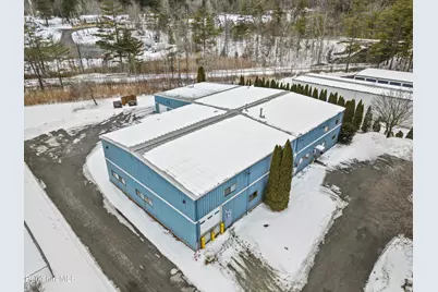 8 Run Way, Lee, MA 01238 - Photo 3