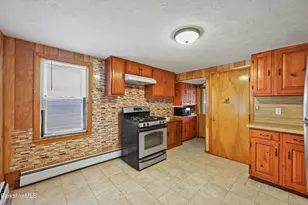 176 N Summer St, Adams, MA 01220 - Photo 9