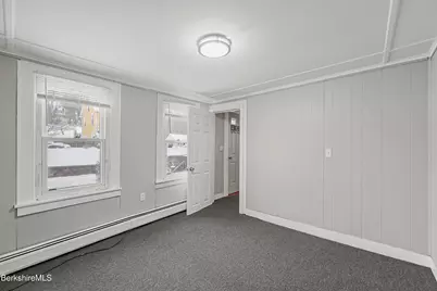 176 Summer St, Adams, MA 01220 - Photo 19