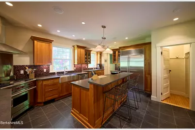 95 Lewis Ave, Great Barrington, MA 01230 - Photo 11