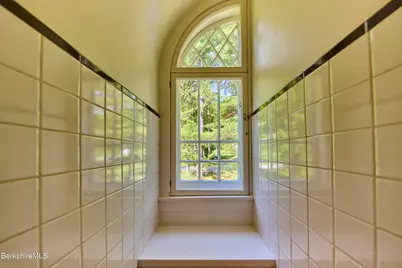 95 Lewis Ave, Great Barrington, MA 01230 - Photo 47