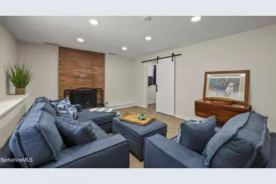 83 Alfred Dr, Pittsfield, MA 01201 - Photo 31