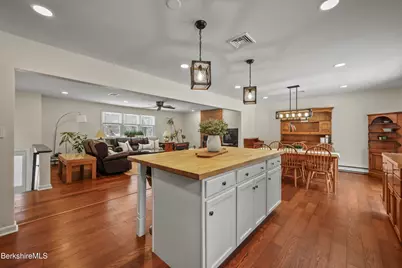 83 Alfred Dr, Pittsfield, MA 01201 - Photo 11