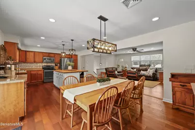 83 Alfred Dr, Pittsfield, MA 01201 - Photo 15