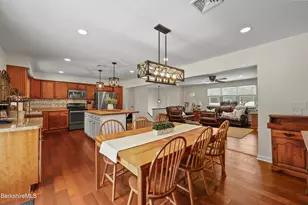 83 Alfred Dr, Pittsfield, MA 01201 - Photo 15