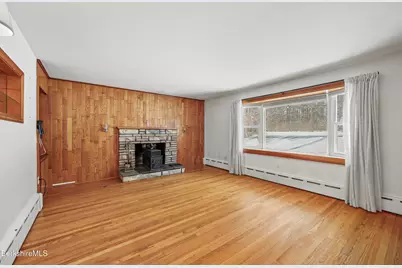 195 Churchill St, Pittsfield, MA 01201 - Photo 5