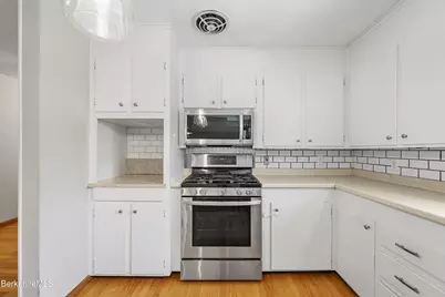 195 Churchill St, Pittsfield, MA 01201 - Photo 11