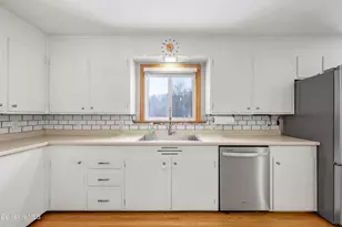 195 Churchill St, Pittsfield, MA 01201 - Photo 15