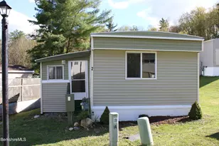 2 Lakewood Cir, Pittsfield, MA 01201 - Photo 3