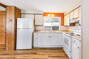 2 Lakewood Cir, Pittsfield, MA 01201 - Photo 9