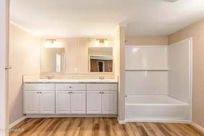 2 Lakewood Cir, Pittsfield, MA 01201 - Photo 13