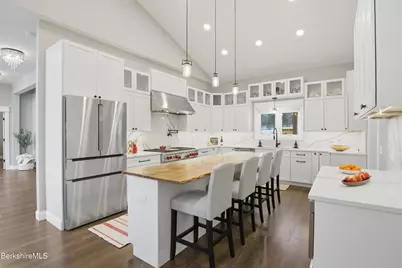 171 Bull Hill Rd, Lanesborough, MA 01237 - Photo 17