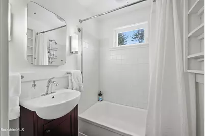 8 Lukeman Ln, Stockbridge, MA 01262 - Photo 13