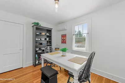 8 Lukeman Ln, Stockbridge, MA 01262 - Photo 5