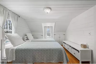 8 Lukeman Ln, Stockbridge, MA 01262 - Photo 17