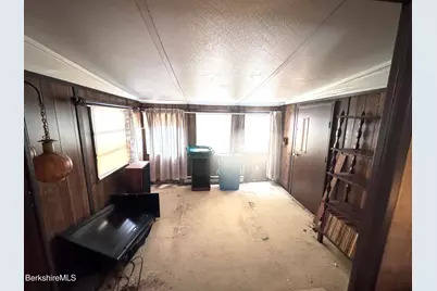 245 Cheshire Rd #54, Pittsfield, MA 01201 - Photo 9