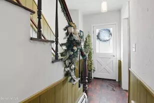 9 Lincoln St, Pittsfield, MA 01201 - Photo 5