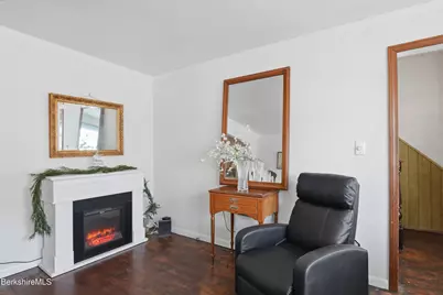 9 Lincoln St, Pittsfield, MA 01201 - Photo 23