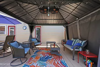 47 Onota St, Pittsfield, MA 01201 - Photo 49