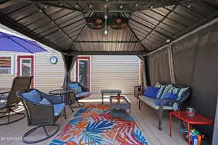 47 Onota St, Pittsfield, MA 01201 - Photo 49