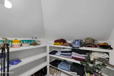 47 Onota St, Pittsfield, MA 01201 - Photo 43