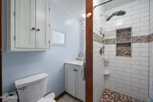 47 Onota St, Pittsfield, MA 01201 - Photo 25