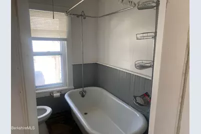 728 W Housatonic St, Pittsfield, MA 01201 - Photo 7