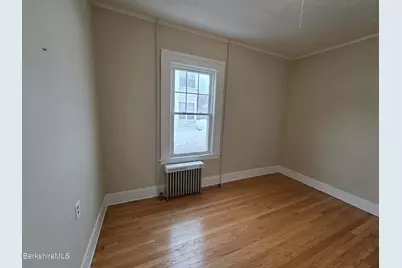 15 North Summer St #1L, Adams, MA 01220 - Photo 9