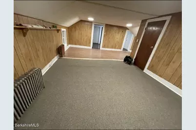 24 Southern Ave, Pittsfield, MA 01201 - Photo 9