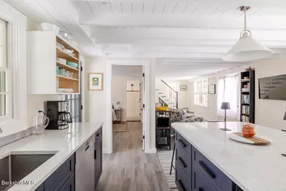 6 Lake Ave, Great Barrington, MA 01230 - Photo 9