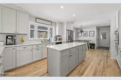 141 Griffin Hill Rd, Savoy, MA 01256 - Photo 11