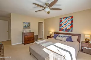 17 Fieldstone Dr, Pittsfield, MA 01201 - Photo 7