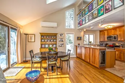 17 Fieldstone Dr, Pittsfield, MA 01201 - Photo 5