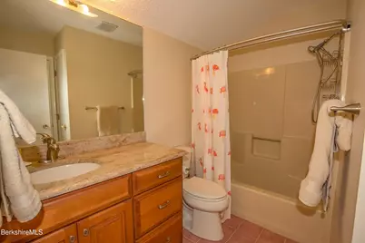 17 Fieldstone Dr, Pittsfield, MA 01201 - Photo 25