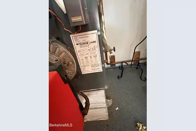 1020 Fairview St, Lee, MA 01238 - Photo 23