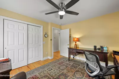 106 Nancy Ave, Pittsfield, MA 01201 - Photo 39