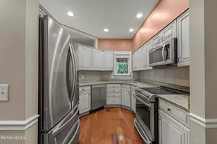 2 Amy Ct, Pittsfield, MA 01201 - Photo 13