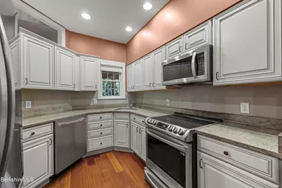 2 Amy Ct #2, Pittsfield, MA 01201 - Photo 13