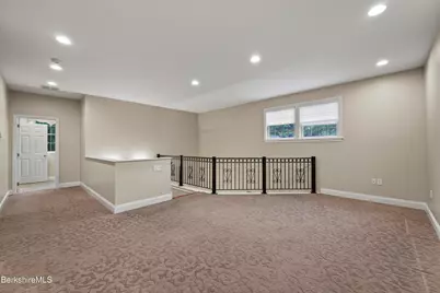 2 Amy Ct #2, Pittsfield, MA 01201 - Photo 29